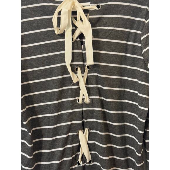 Umgee Women's Long‎ Sleeve Shirt Lace Tie in Back Gray Ivory - Picture 4 of 8